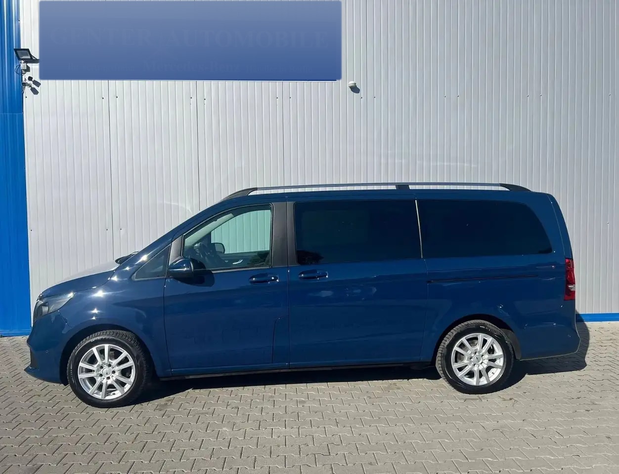 Mercedes-Benz V 220 LANG 9G RISE AERODYNAMIK NAVI MBUX 7-SITZE 4