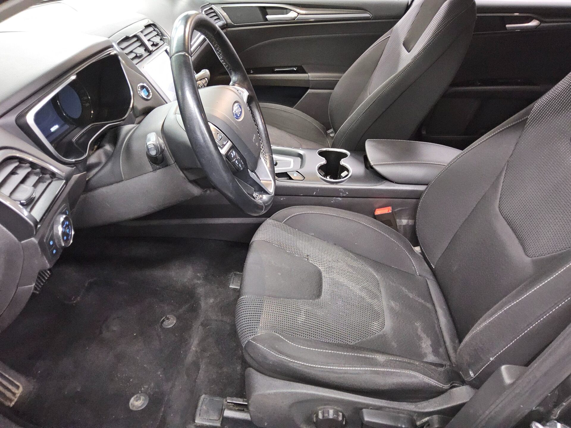 Ford Mondeo Turnier 2.0 EB Titanium 8