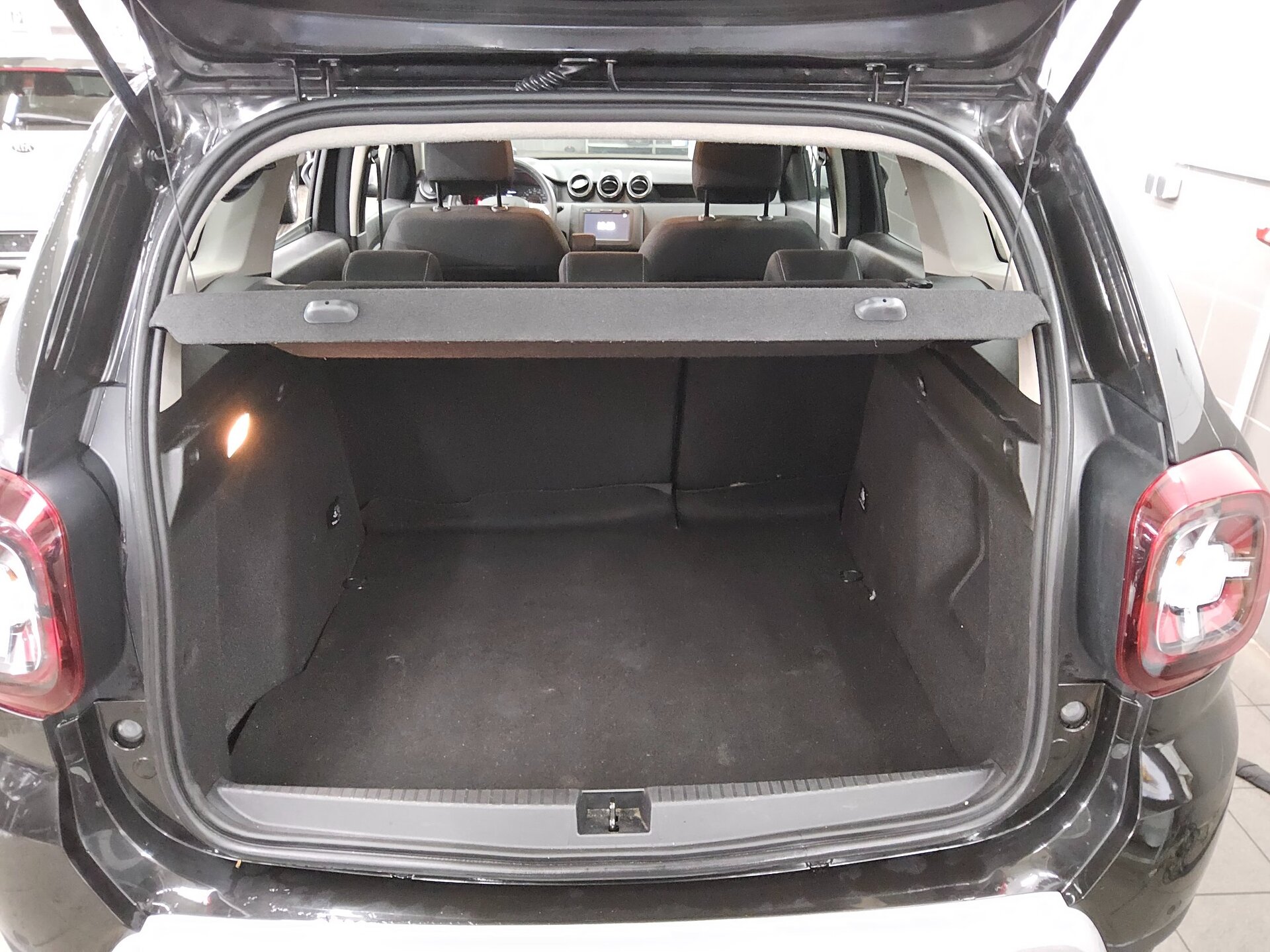 Dacia Duster 1.0 TCe Navi Rückfahrkamera SHZ 11
