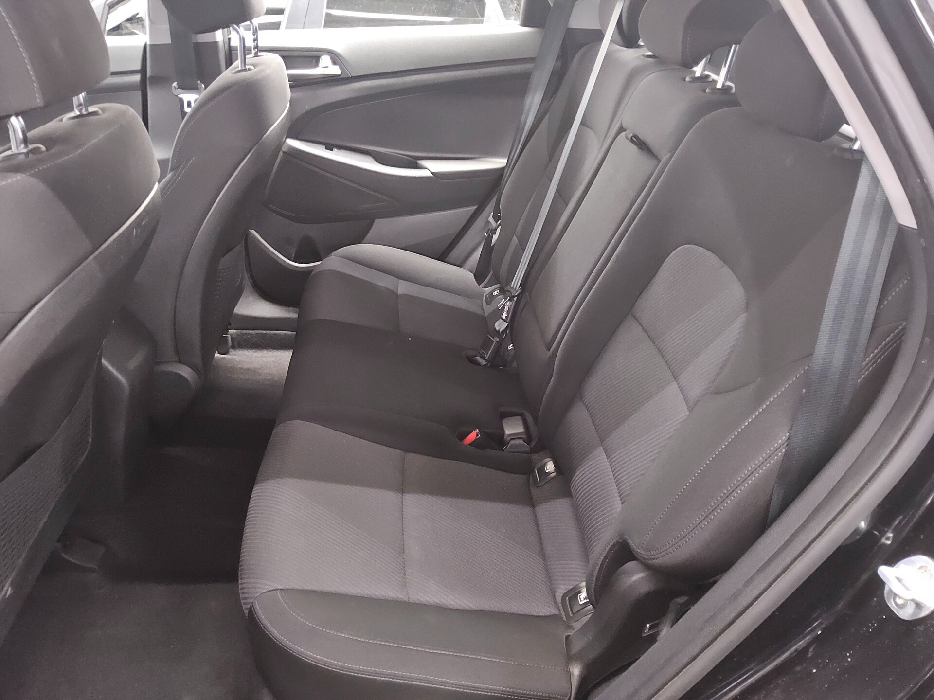 Hyundai Tucson 1.6 CRDI Trend Navi Rückfahrkamera BT 13