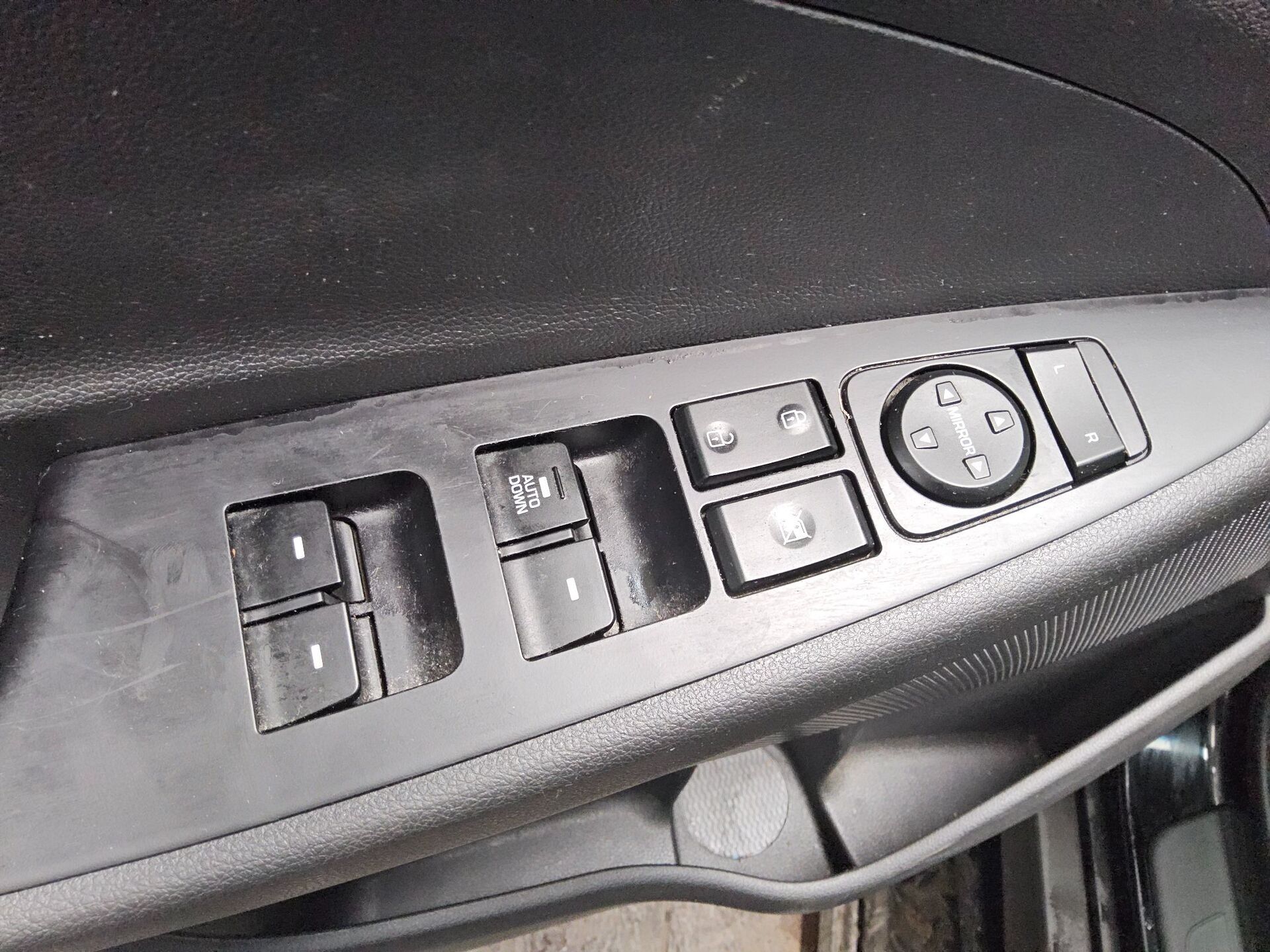 Hyundai Tucson 1.6 CRDI Trend Navi Rückfahrkamera BT 9