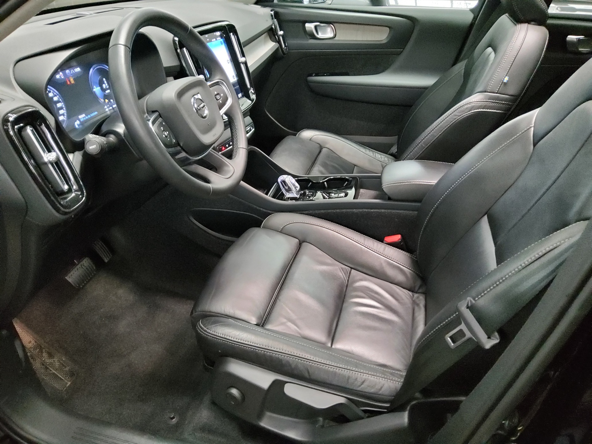 Volvo XC40 T4 Recharge Inscription Leder Navi LED Pano 9