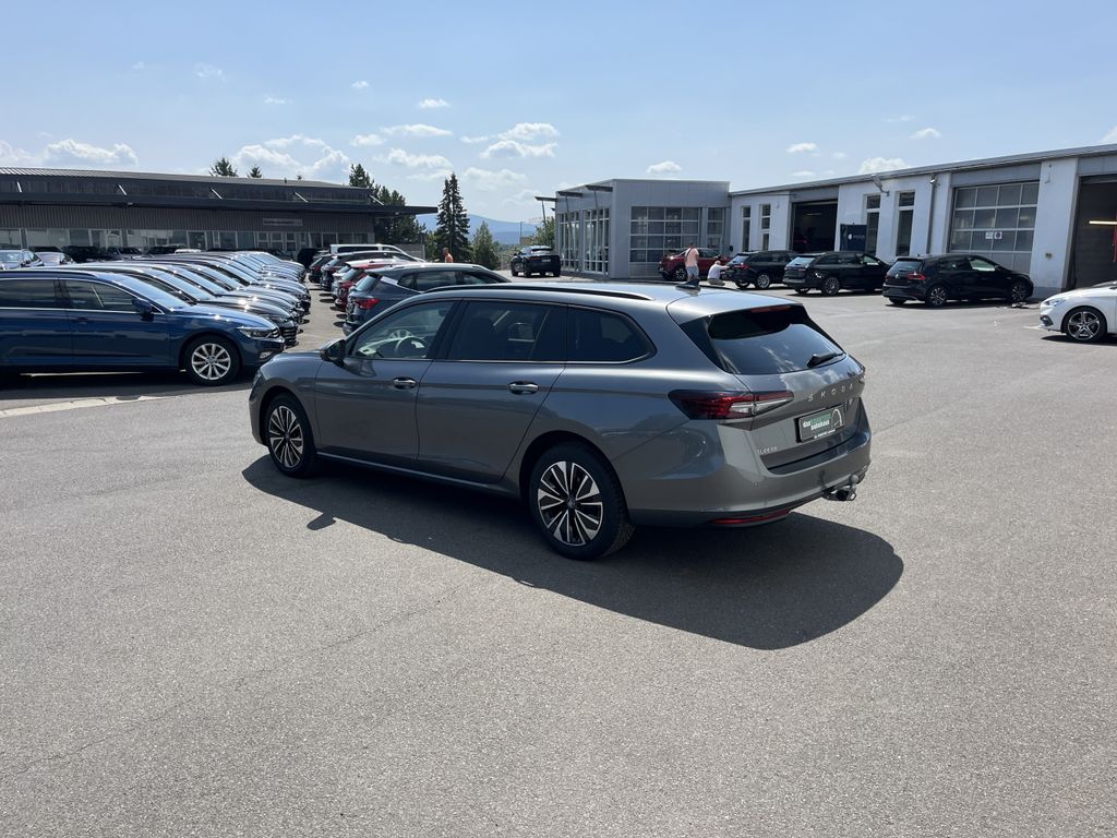 Skoda Superb Combi 2.0 TDI DSG Selection 11