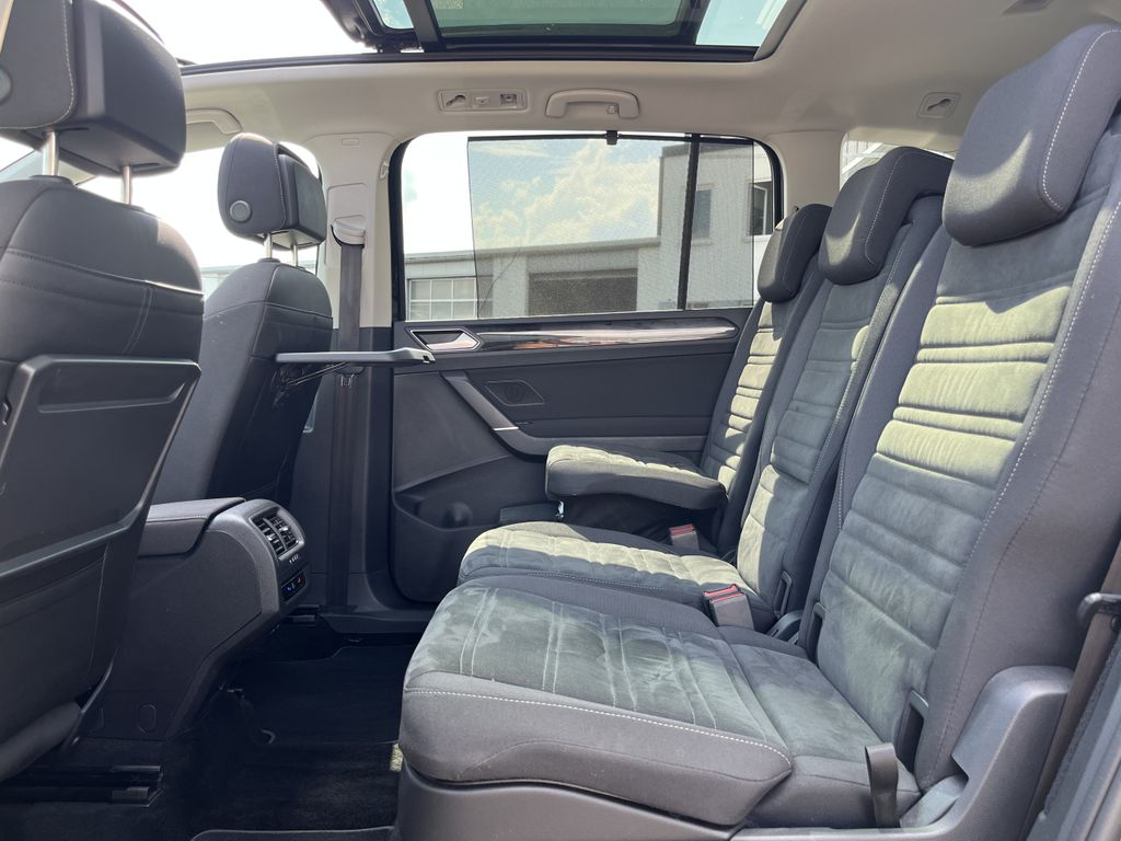 Volkswagen Touran 2.0 TDI DSG R-Line 17