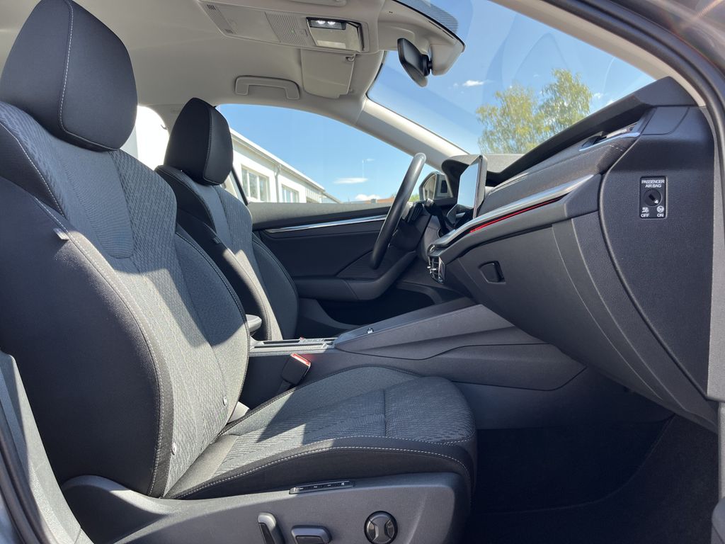 Skoda Octavia Combi 2.0 TDI DSG Style 15