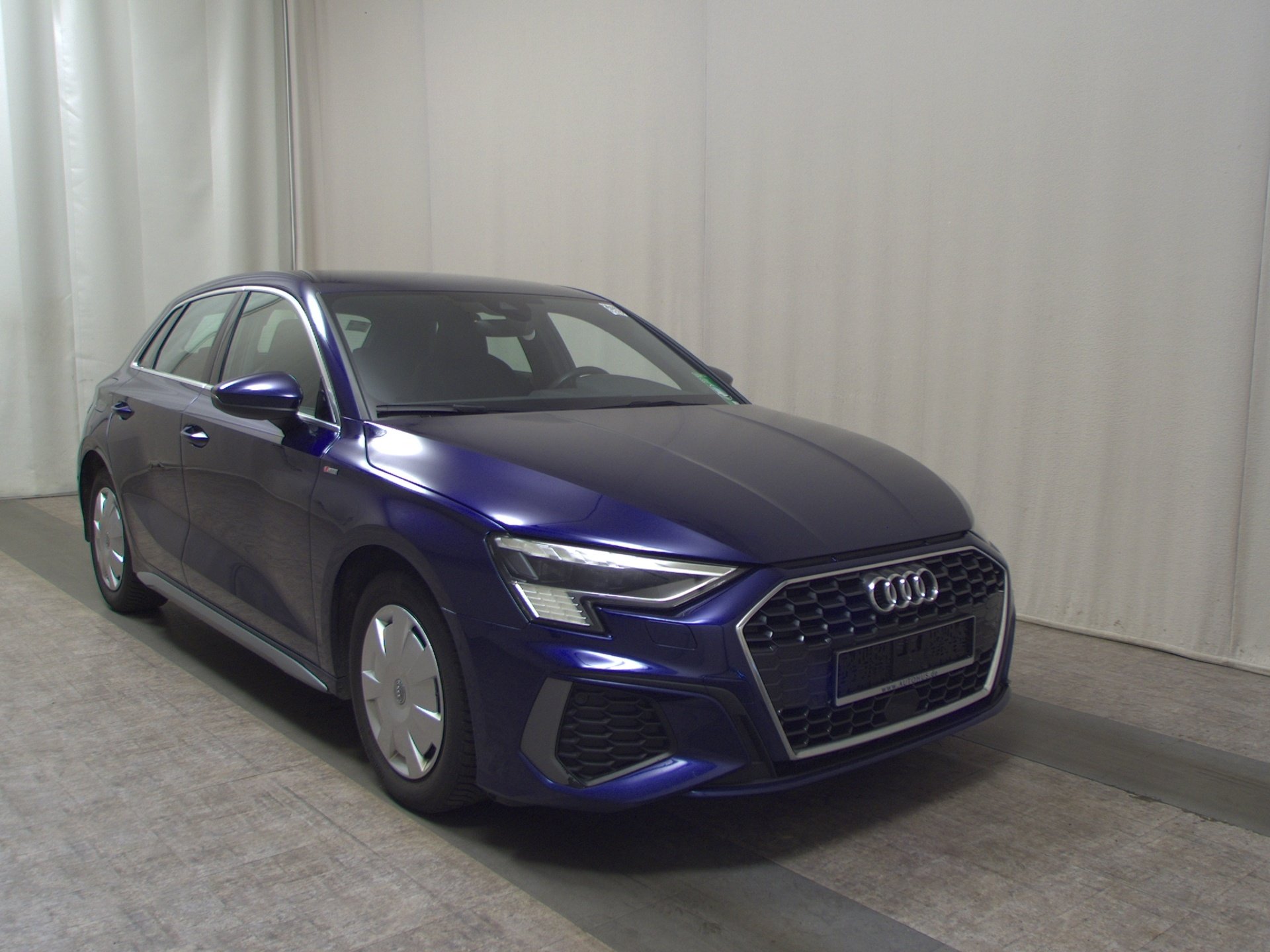 Audi A3 Sportback 35 TDI S-Line T-Leder Navi Matrix 3