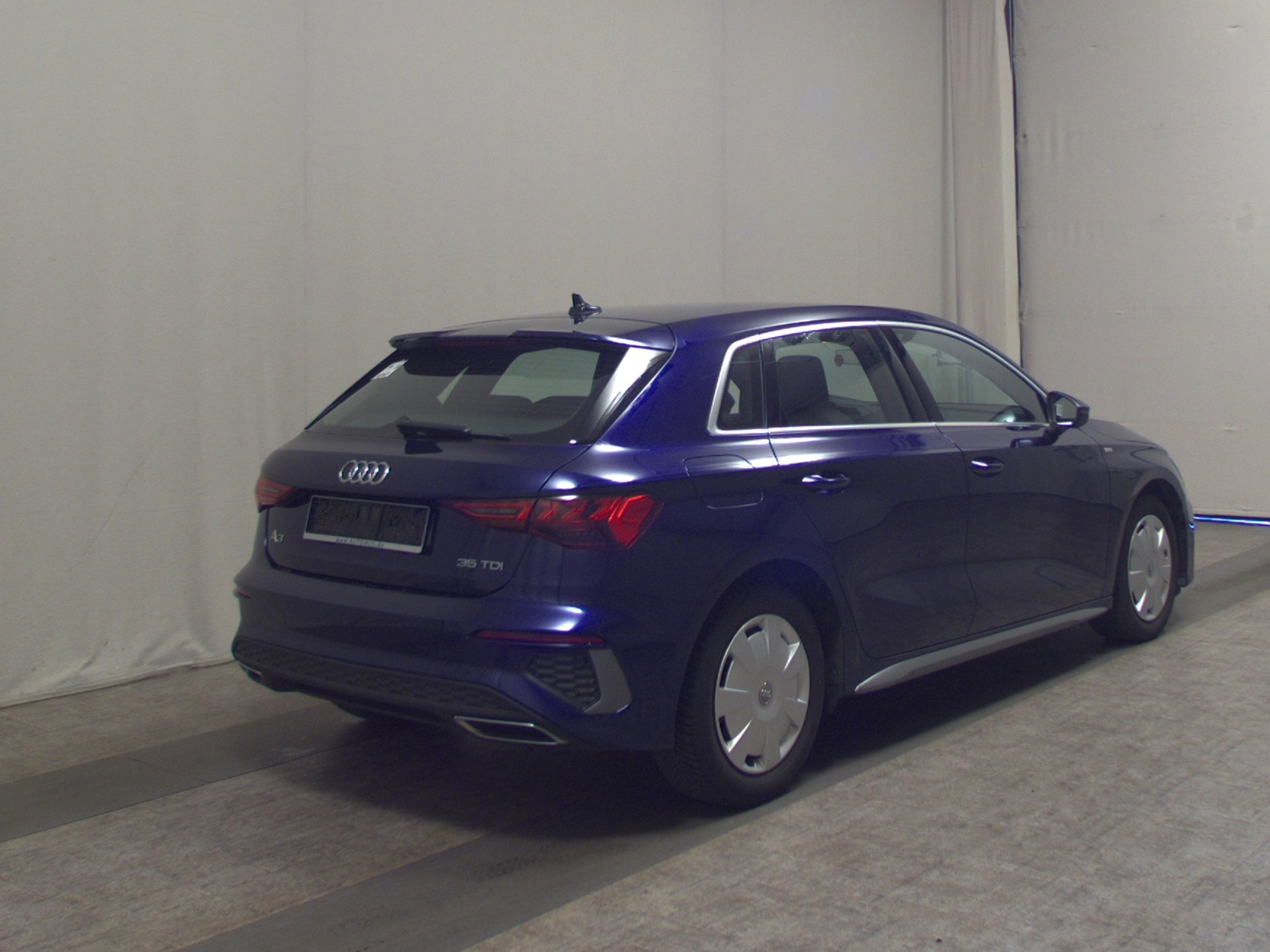 Audi A3 Sportback 35 TDI S-Line T-Leder Navi Matrix 4