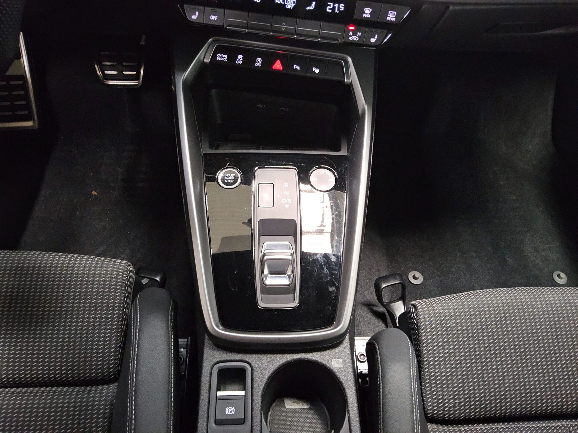 Audi A3 Sportback 35 TDI S-Line T-Leder Navi Matrix 6