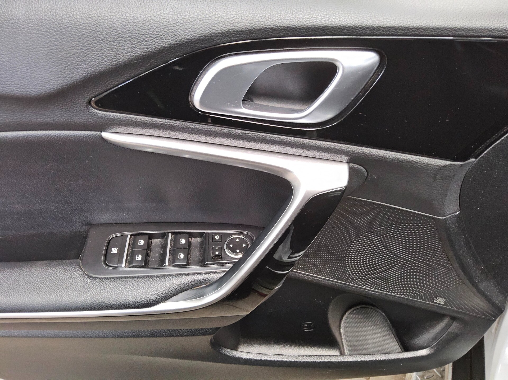 Kia X Ceed 1.6 CRDI Spirit Navi Panorama LED JBL 8