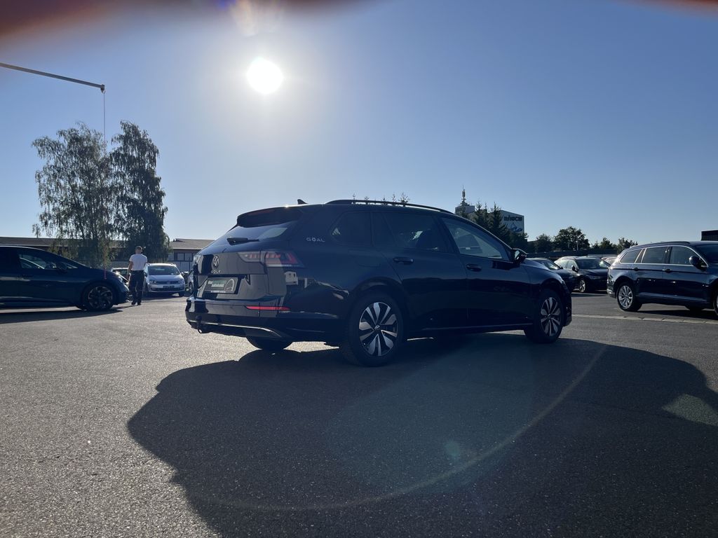 Volkswagen Golf Variant 2.0 TDI DSG Life GOAL 7