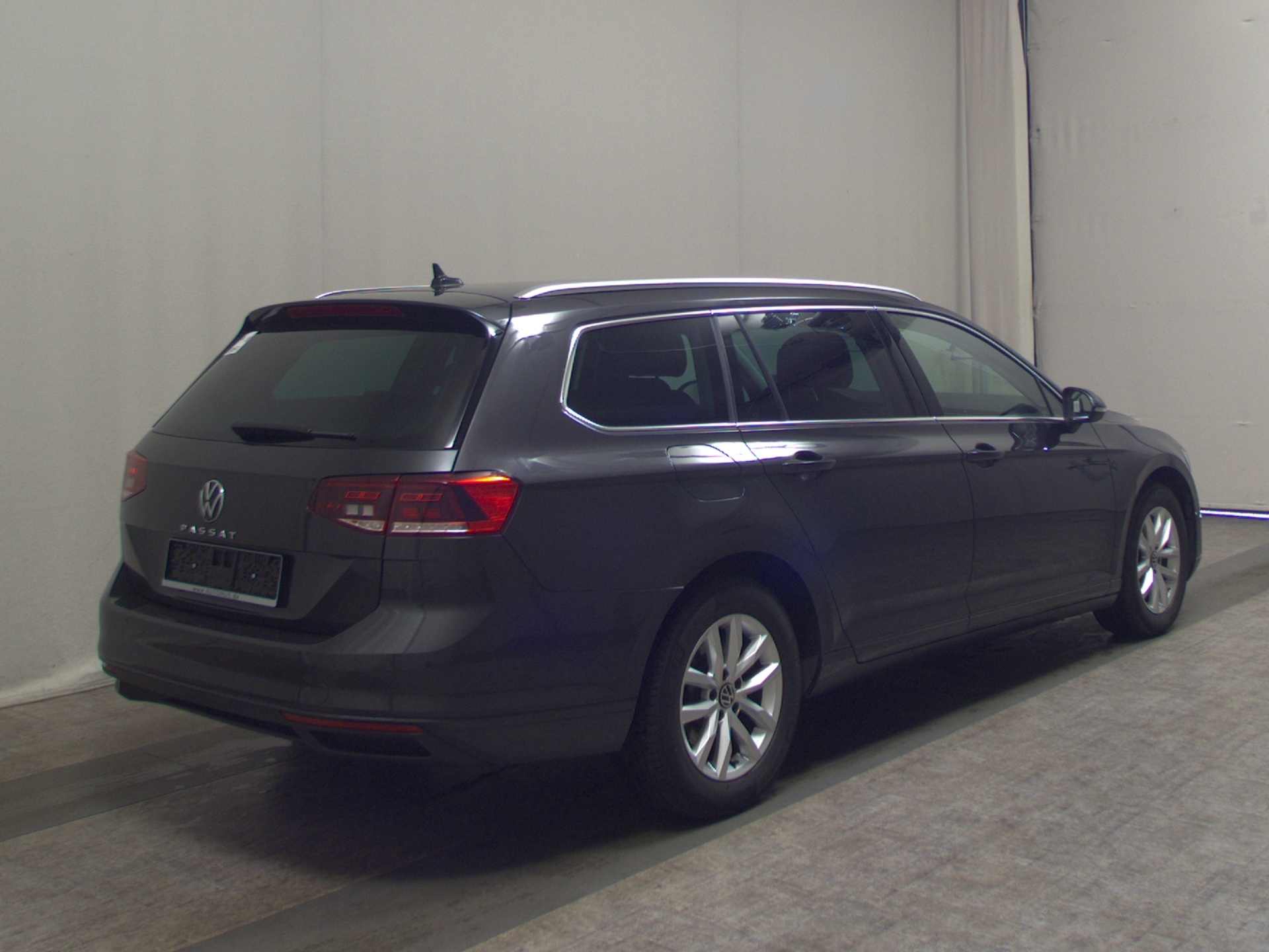 Volkswagen Passat Var. 2.0 TDI Business Navi LED Shz DC RfK 4