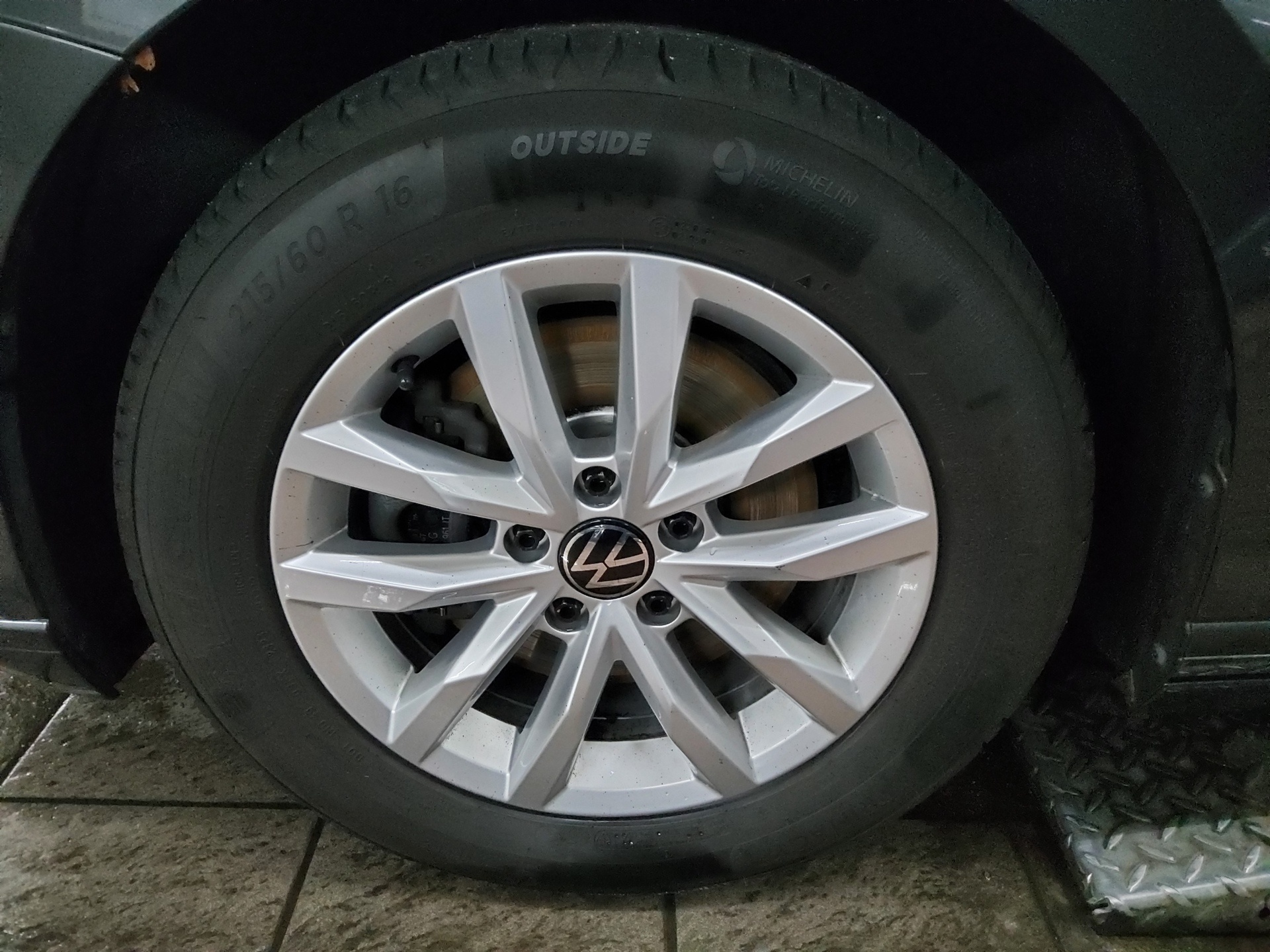 Volkswagen Passat Var. 2.0 TDI Business Navi LED Shz DC RfK 11