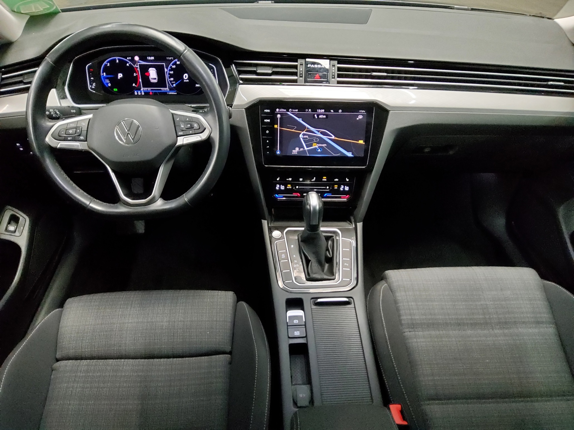 Volkswagen Passat Var. 2.0 TDI Business Navi LED Shz DC RfK 5
