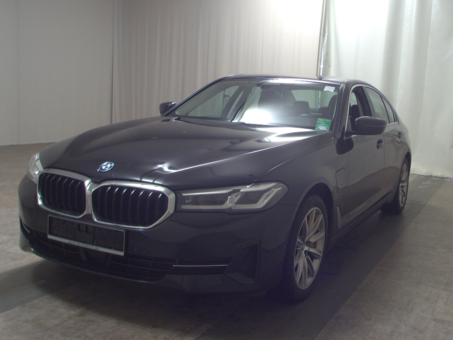 BMW 545e xDr Sport-Line Leder Navi LED LC Prof. AHK 2