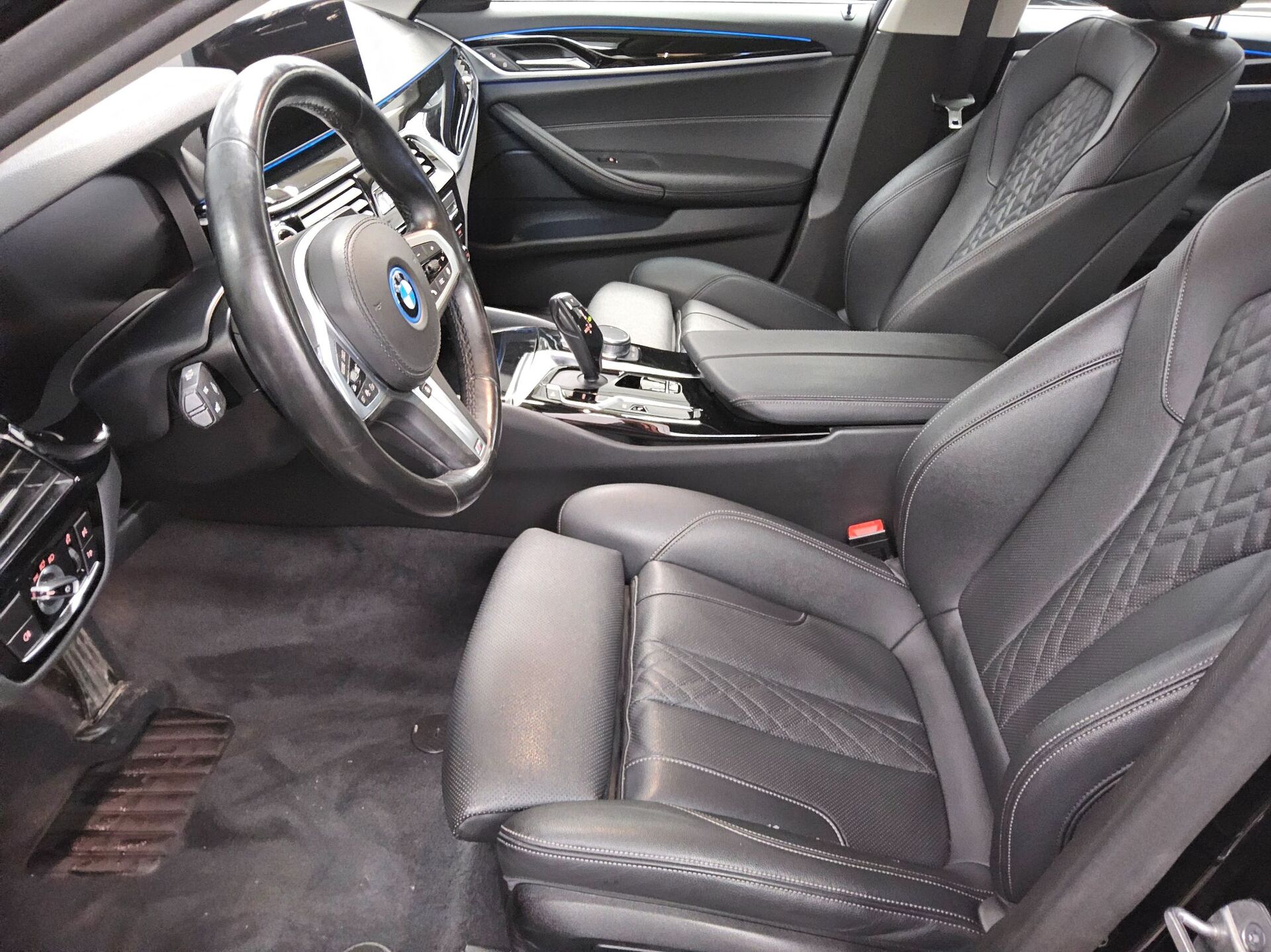 BMW 545e xDr Sport-Line Leder Navi LED LC Prof. AHK 9