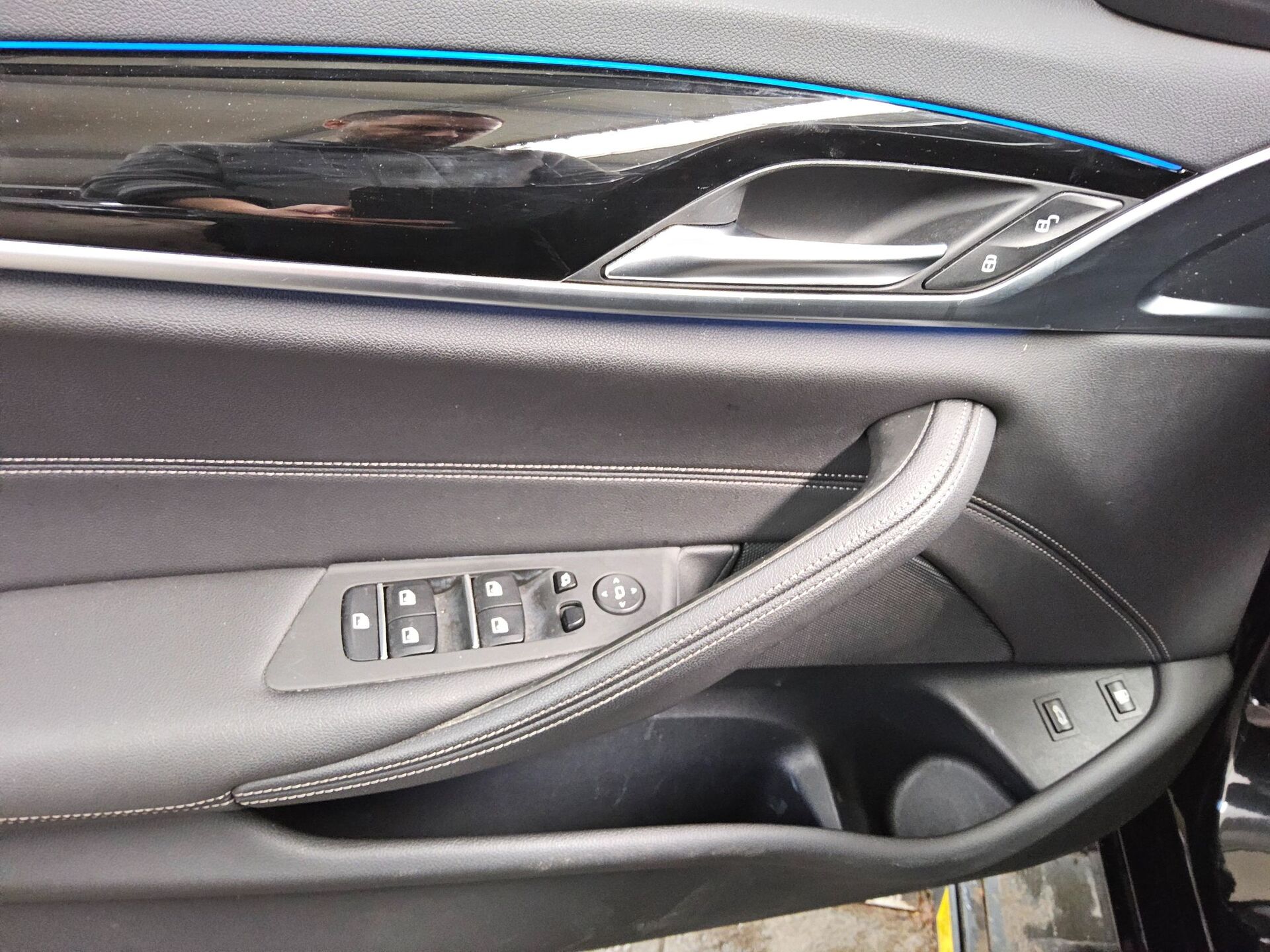 BMW 545e xDr Sport-Line Leder Navi LED LC Prof. AHK 10