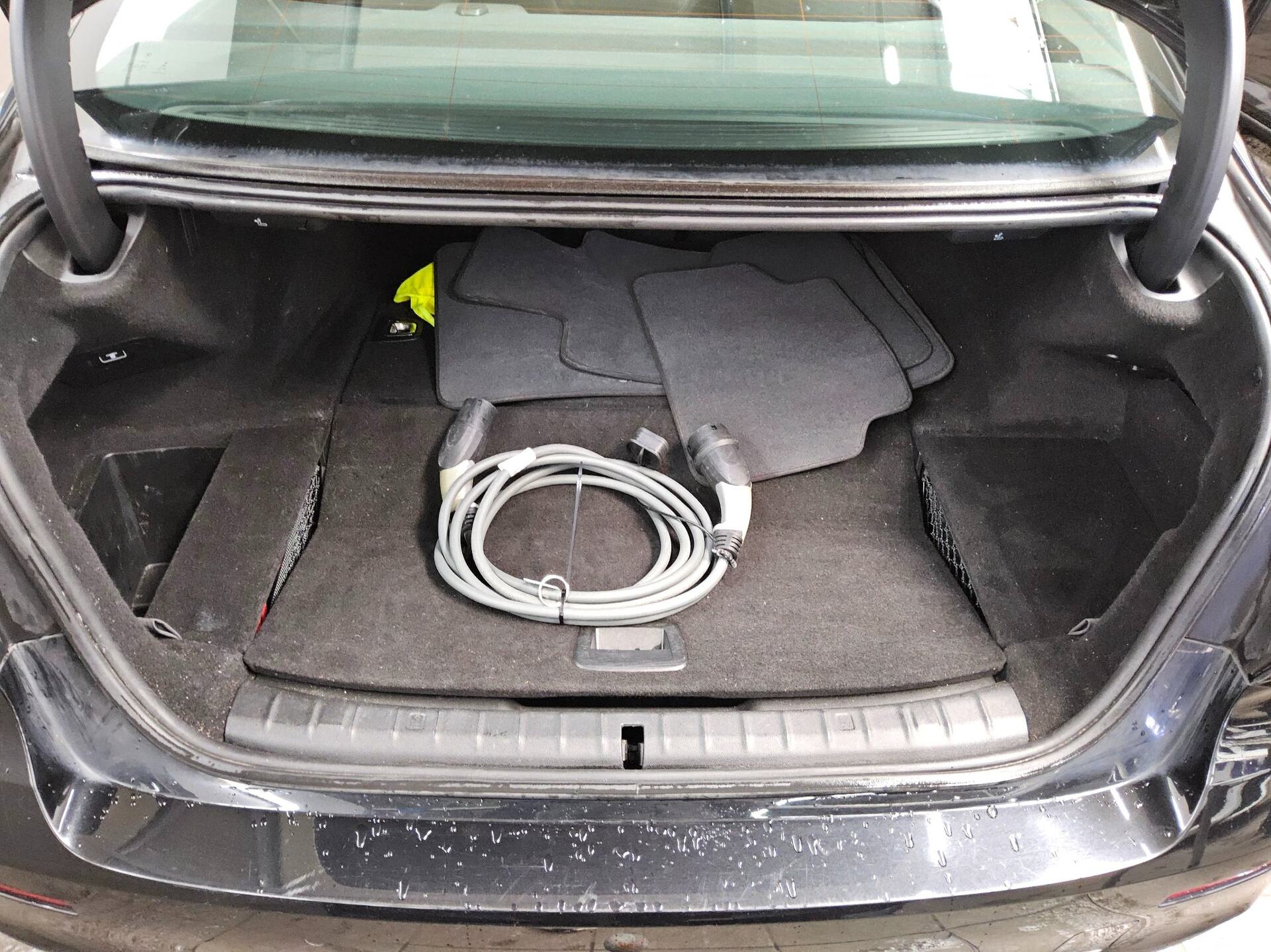 BMW 545e xDr Sport-Line Leder Navi LED LC Prof. AHK 12
