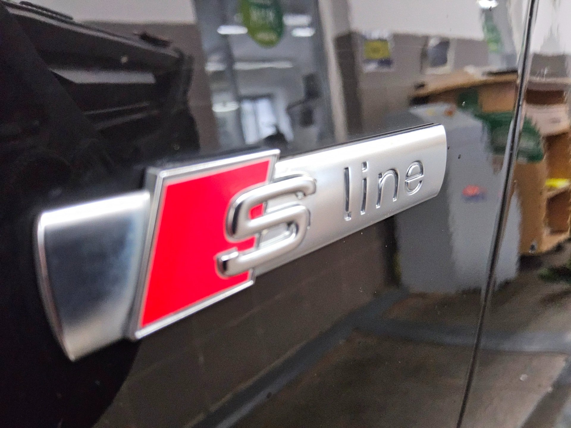 Audi Q5 50 TFSI e Qu. S-Line T-Leder Navi Matrix vc 12