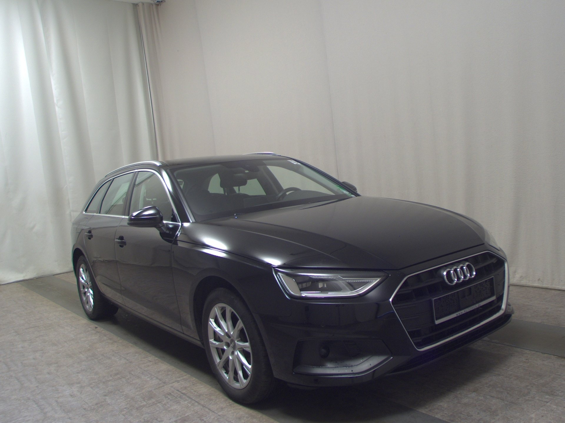 Audi A4 Avant 40 TDI Navi LED PDC 3