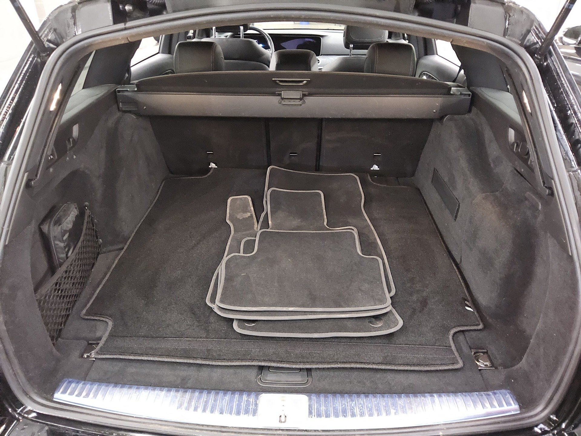 Mercedes-Benz E 220 T d 4M All-Terrain Burmester Widescr. GSD 12
