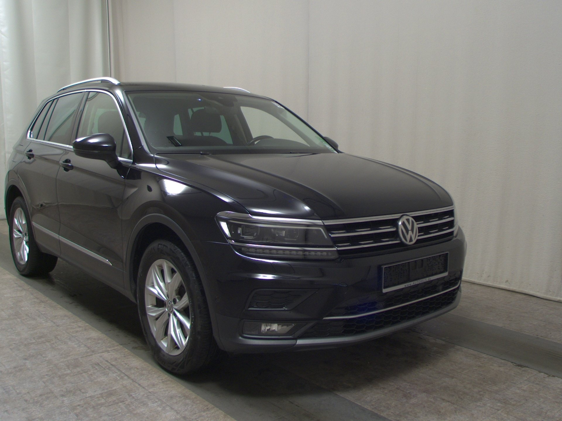 Volkswagen Tiguan 2.0 TDI 4M Highline Navi LED AID Shz ACC 3