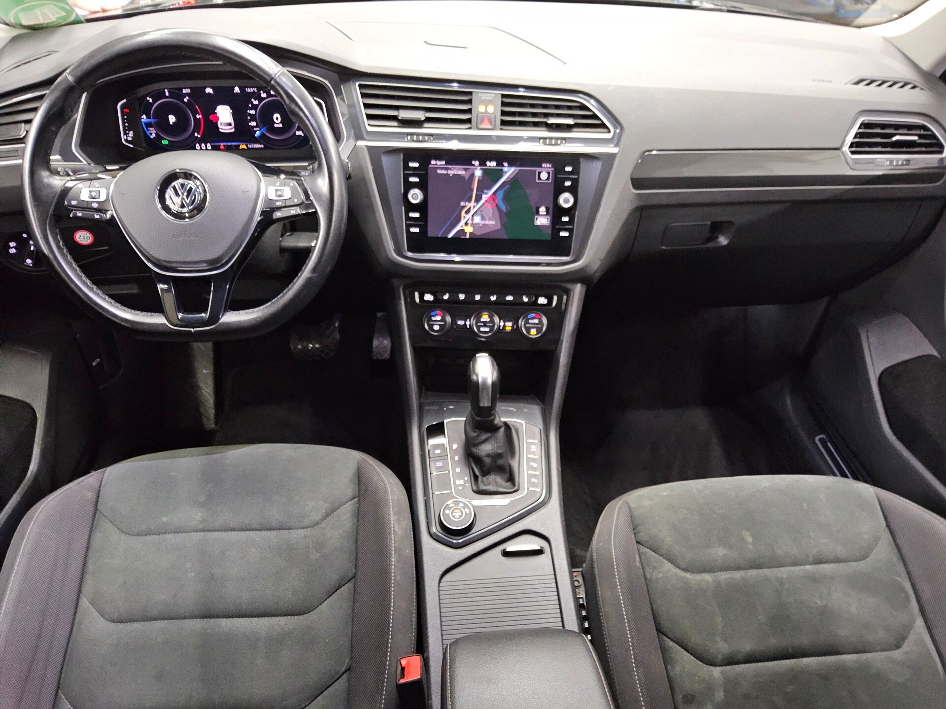 Volkswagen Tiguan 2.0 TDI 4M Highline Navi LED AID Shz ACC 5