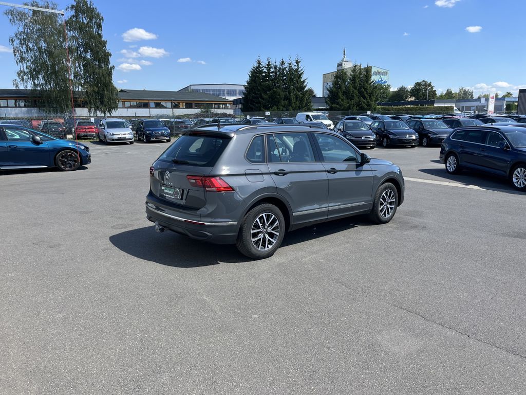 Volkswagen Tiguan 2.0 TDI DSG Life 8