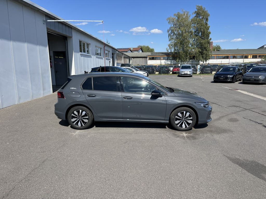 Volkswagen Golf 1.5 TSI DSG Life GOAL 3