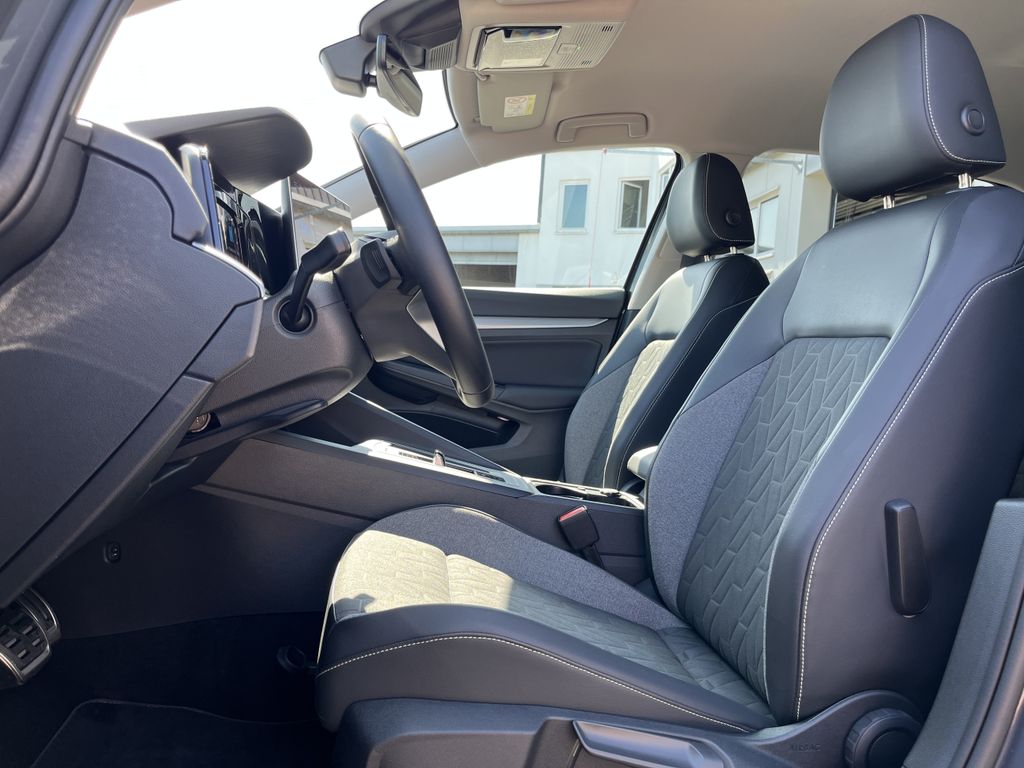 Volkswagen Golf 1.5 TSI DSG Life GOAL 11