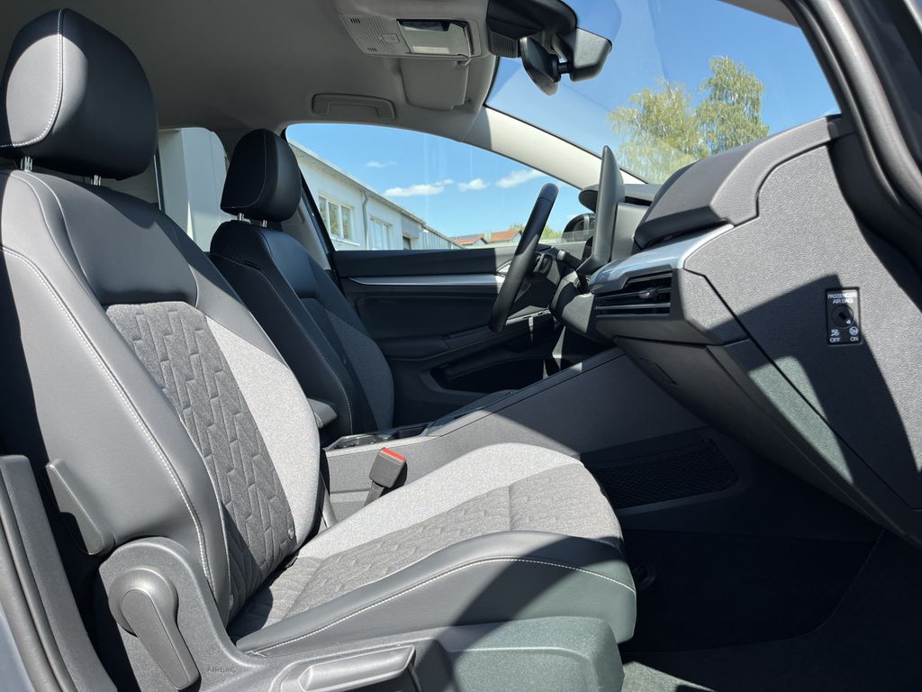 Volkswagen Golf 1.5 TSI DSG Life GOAL 13