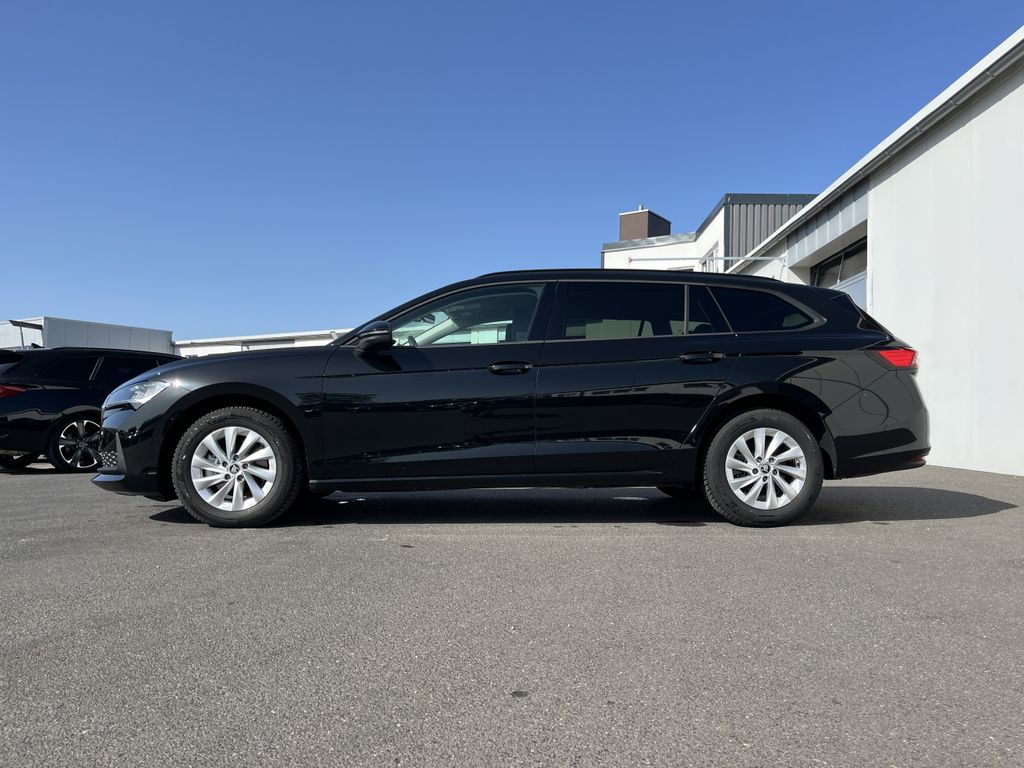 Skoda Superb Combi 2.0 TDI DSG Essence 2