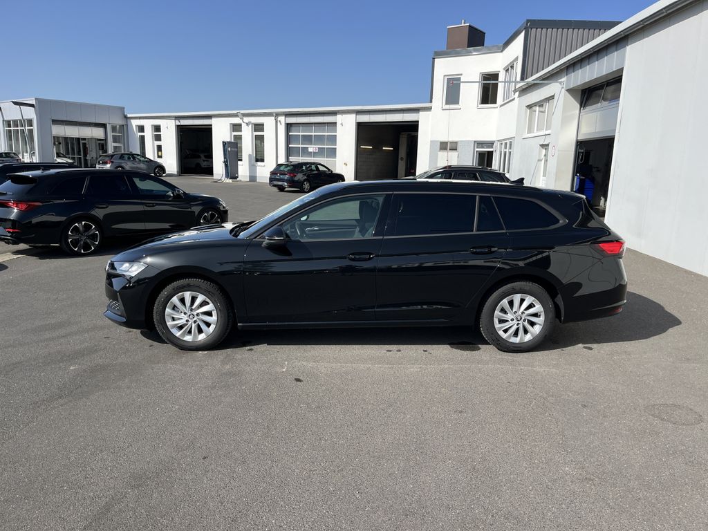 Skoda Superb Combi 2.0 TDI DSG Essence 3