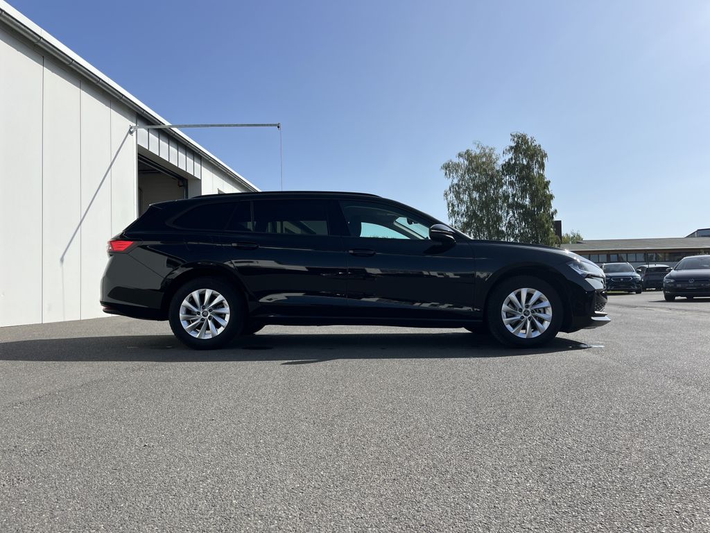 Skoda Superb Combi 2.0 TDI DSG Essence 5