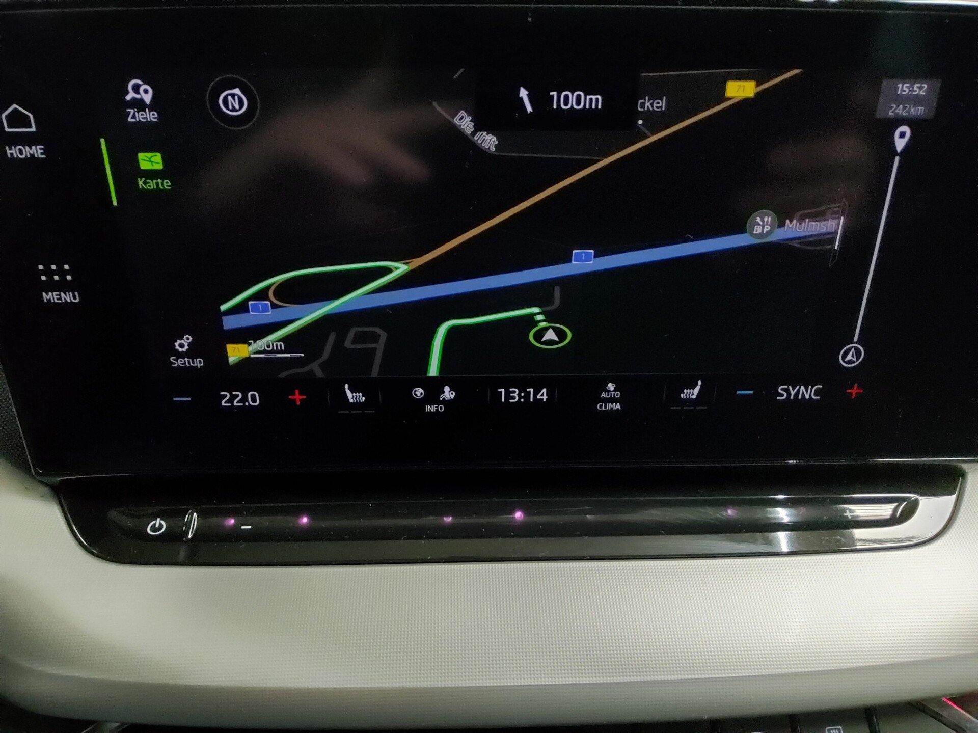 Skoda Octavia Kombi 2.0 TDI Style Navi LED Virtual HuD 7