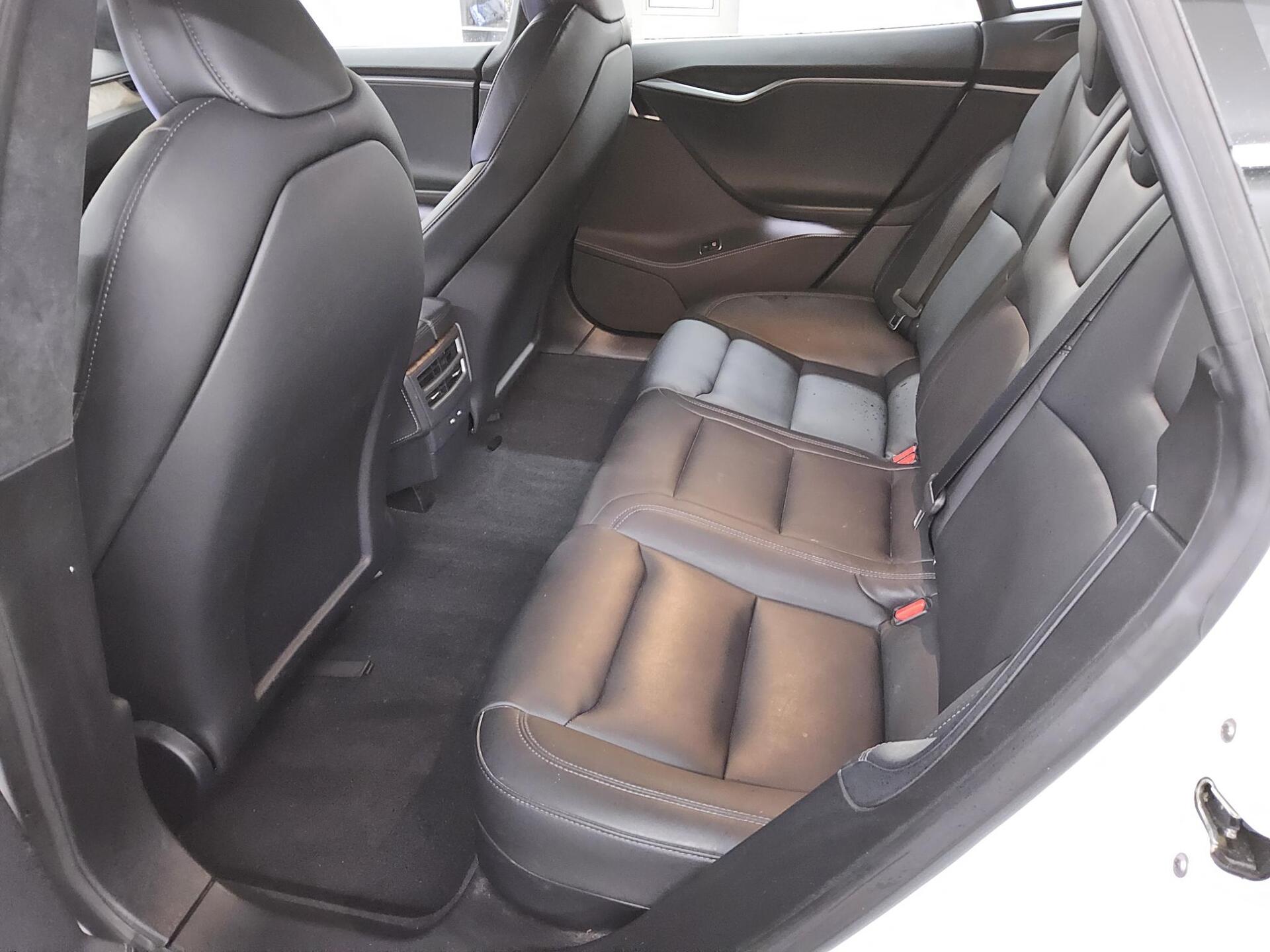Tesla Model S Maximale-Reichweite Navi LED Pano 360° 13