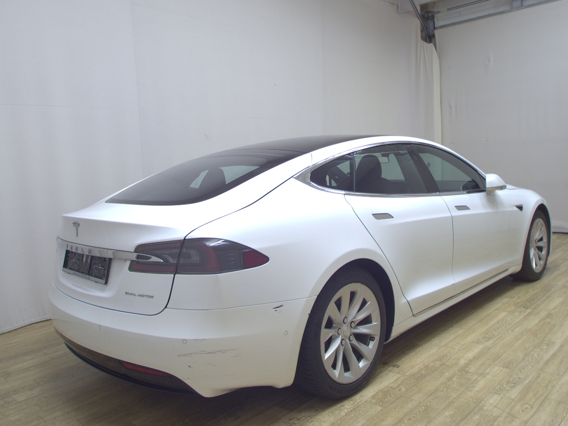 Tesla Model S Maximale-Reichweite Navi LED Pano 360° 4