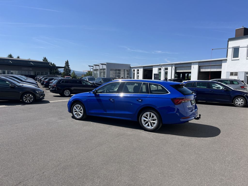 Skoda Octavia Combi 2.0 TDI Style 11