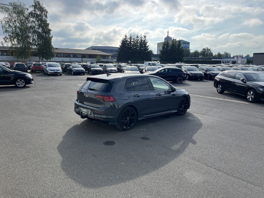 Volkswagen Golf 1.5 TSI DSG R-Line 8