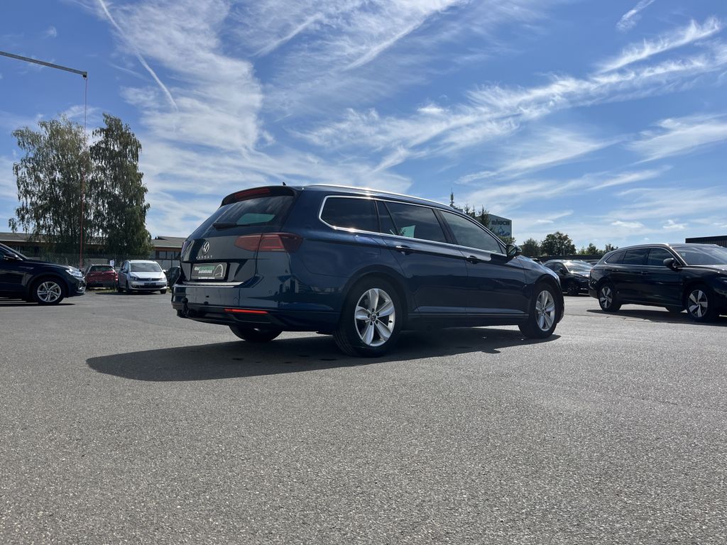 Volkswagen Passat Variant 2.0 TDI DSG R-Line 7