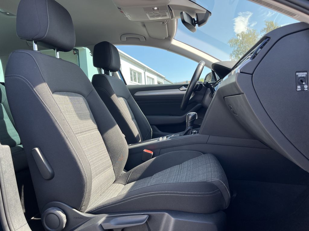 Volkswagen Passat Variant 2.0 TDI DSG R-Line 15
