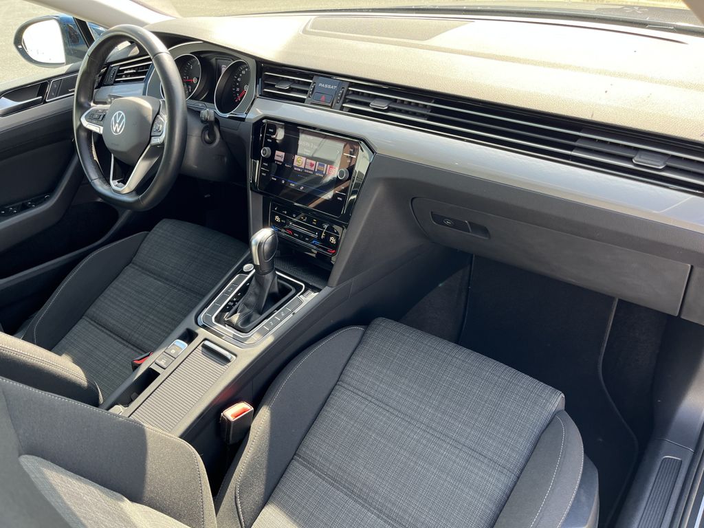 Volkswagen Passat Variant 2.0 TDI DSG R-Line 14