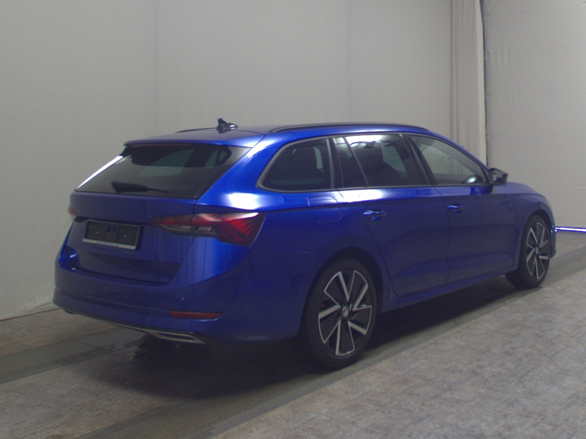Skoda Octavia Kombi 2.0 TDI SportLine Navi LED Virtual 4