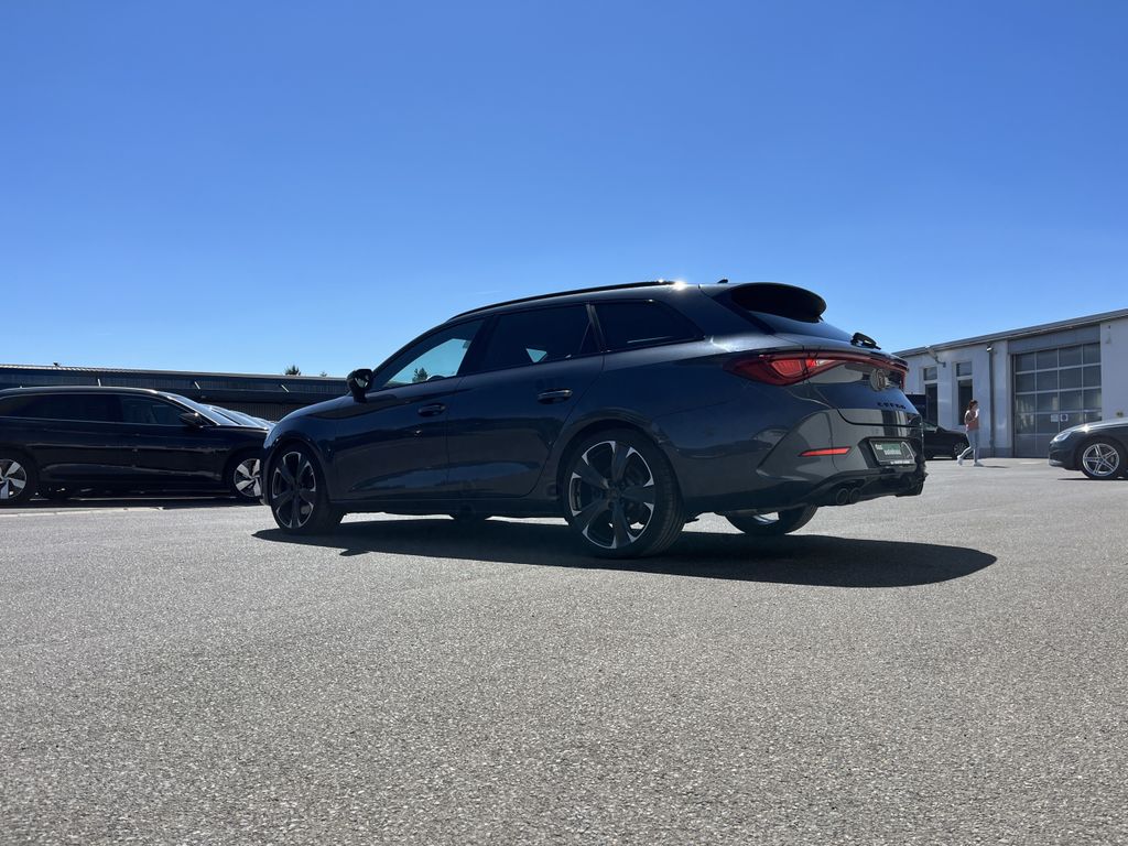 Cupra Leon SP 2.0 TSI DSG 4Drive VZ 10