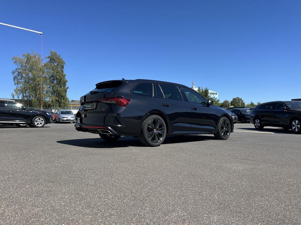 Skoda Octavia Combi 2.0 TDI DSG RS 7