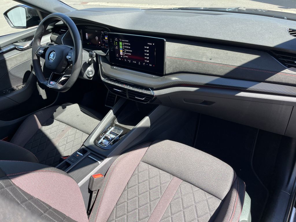 Skoda Octavia Combi 2.0 TDI DSG RS 14