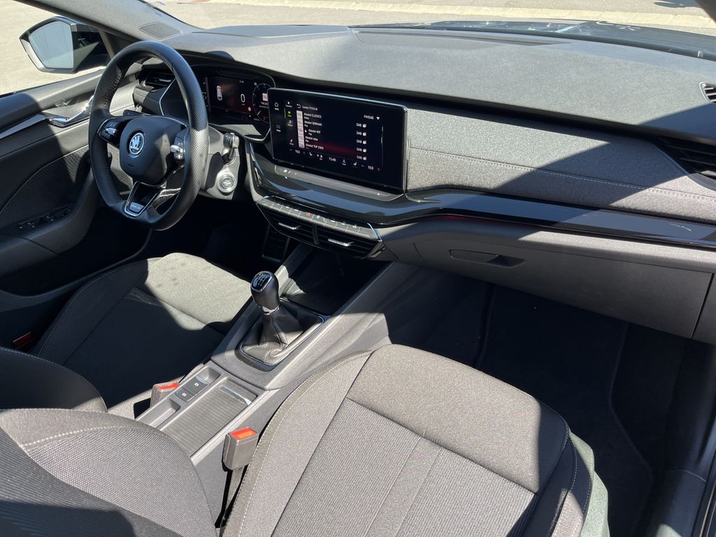 Skoda Octavia Combi 2.0 TDI Sportline 14