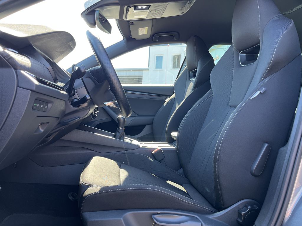 Skoda Octavia Combi 2.0 TDI Sportline 13