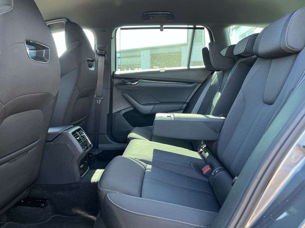 Skoda Octavia Combi 2.0 TDI Sportline 17