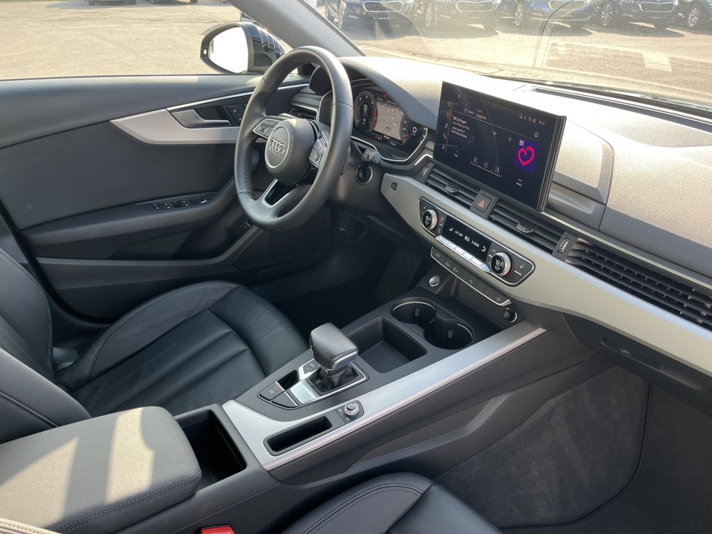Audi A4 Avant 40 2.0 TDI S tronic Advanced Blackline 12