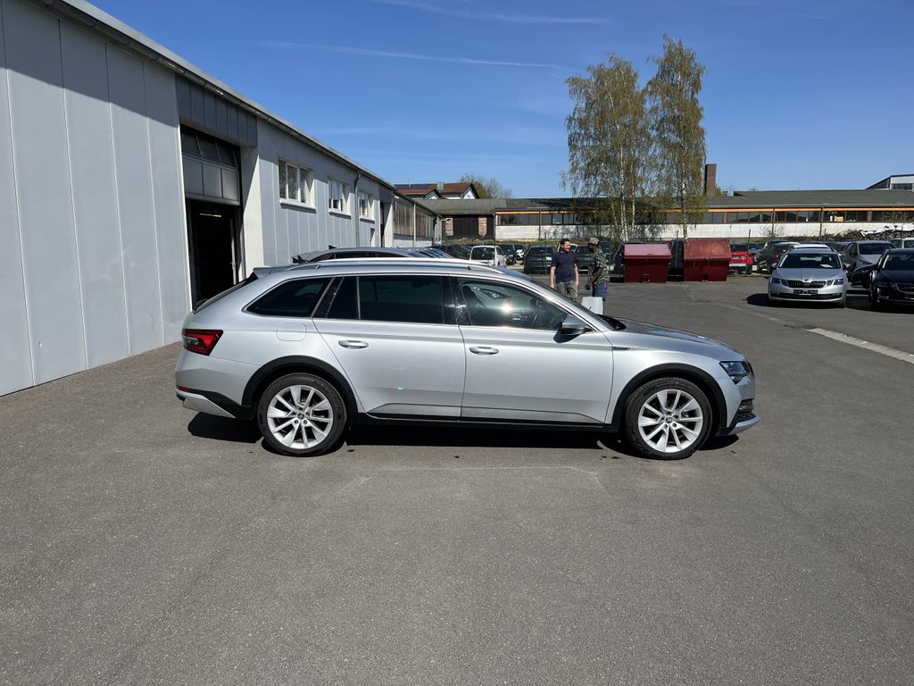 Skoda Superb SCOUT 2.0 TDI DSG 5